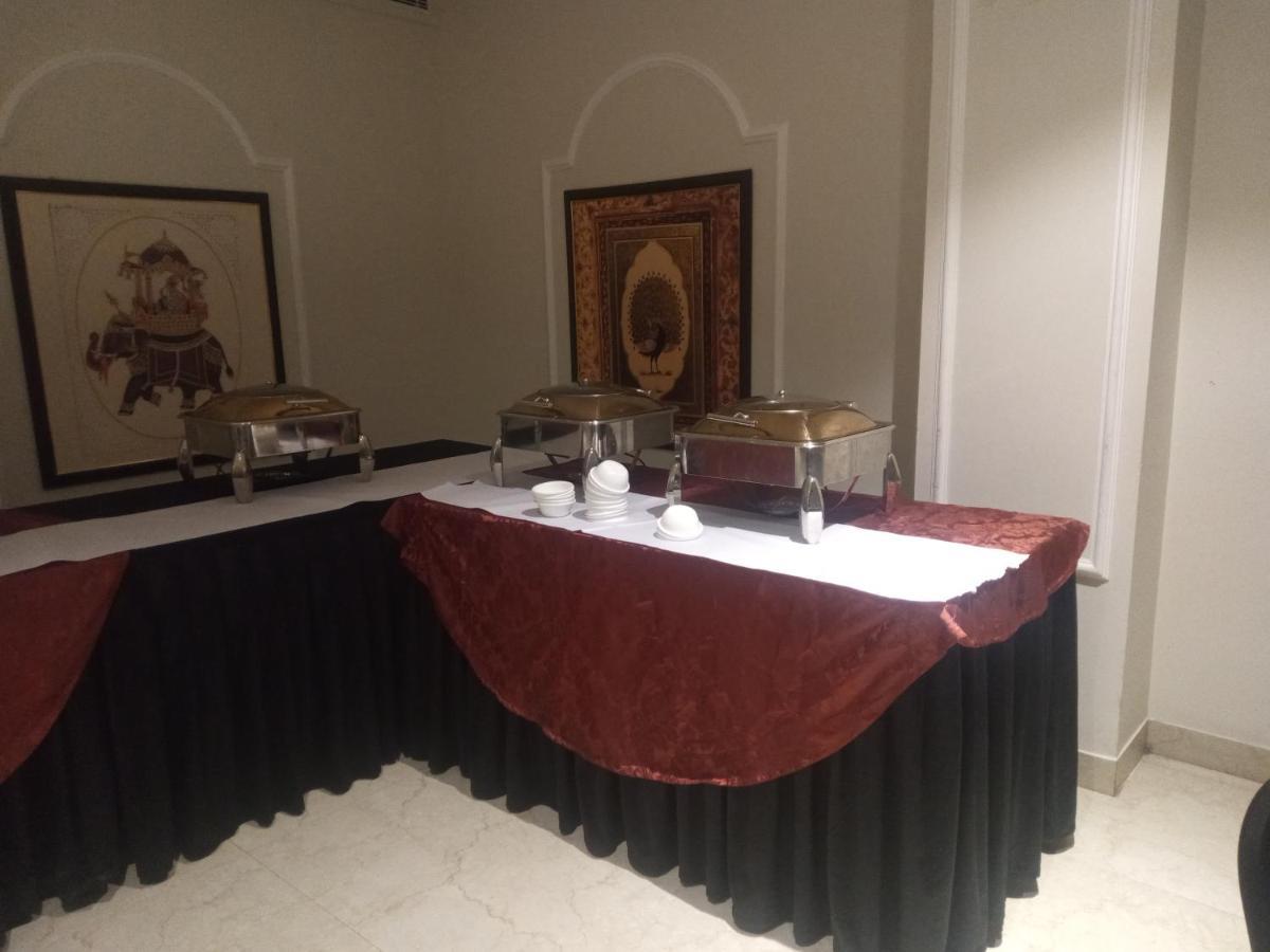Indralok Palace Hotel & Resort Morena エクステリア 写真